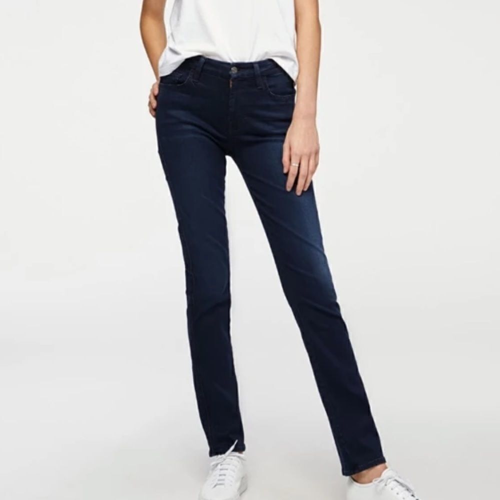 Seven7 Size 4 High Rise Skinny Dark Wash Jeans